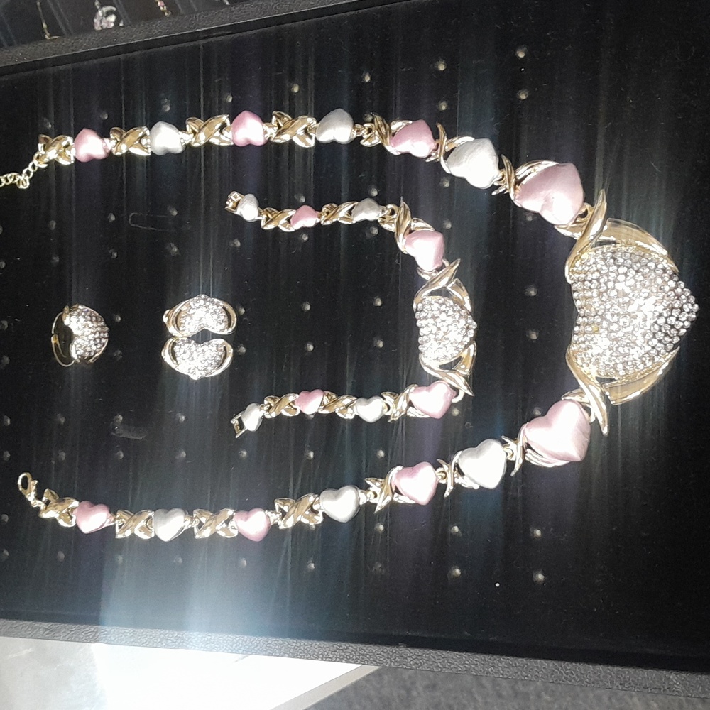 Heart XOXO necklace set